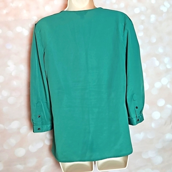 Banana Republic | Kelly Green Popover Blouse - Picture 3 of 8